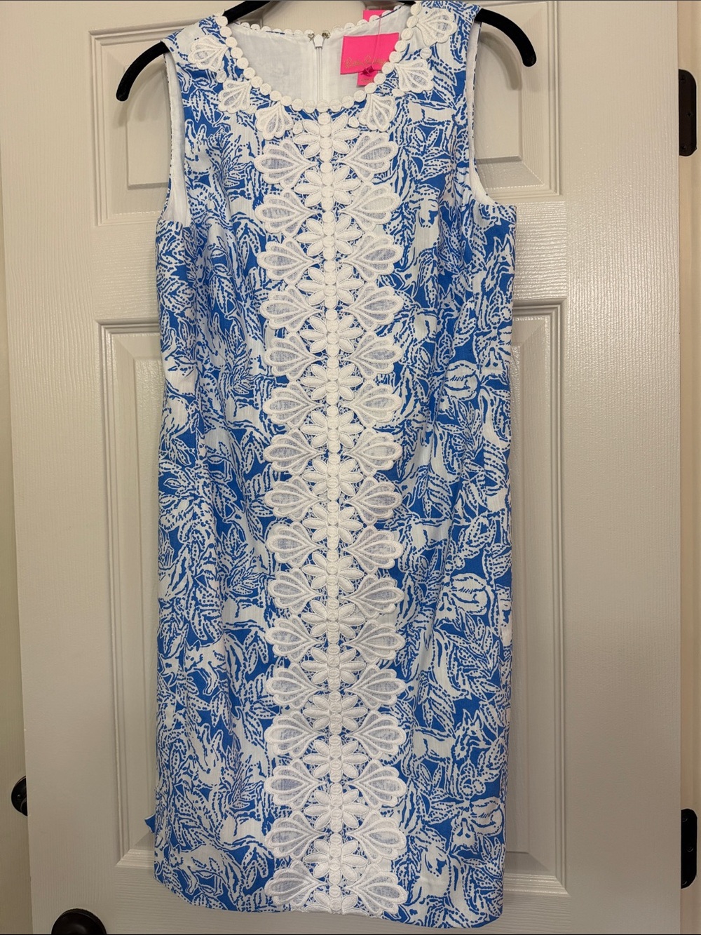 NWT Lilly Pulitzer Blue and White Floral knee length Dress with Lace Panel